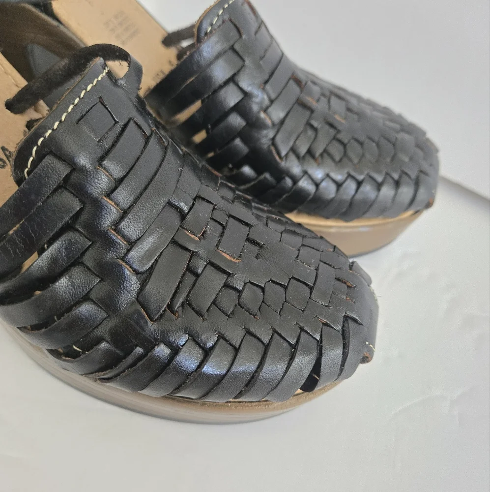 Black Leather Platform Ankle Strap Shoes size 6 Artisan made